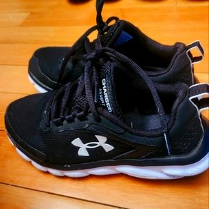 Running shoes
